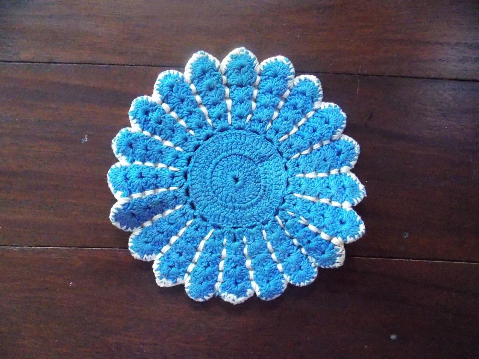 4 Vintage Crocheted Knitted Potholders Hot Pads