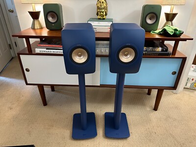 KEF LS50 Meta Speakers with Matching Stands in Royal Blueの KEF LS50 Meta Speakers with Matching Stands in Royal Blueの