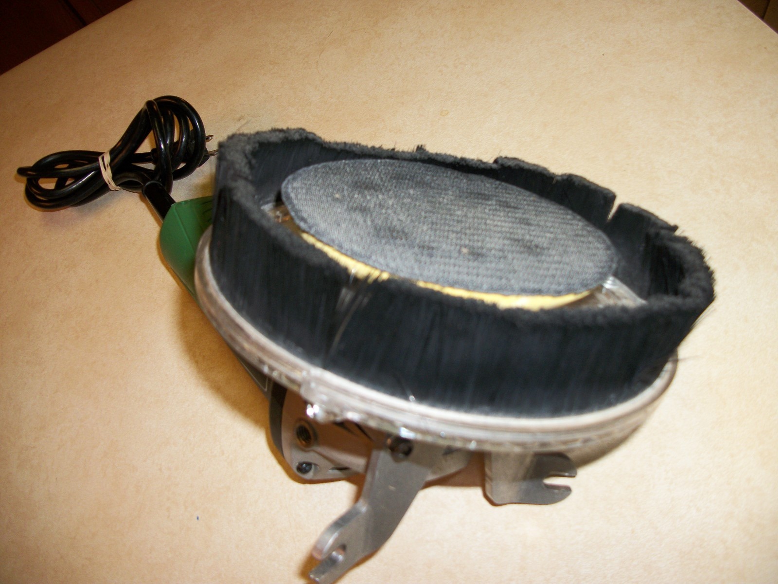 HITACHI G 12SR4 GRINDER WITH DUST SET UP NICE UNIT 4-1/2  120V  6.2 AMP 730W