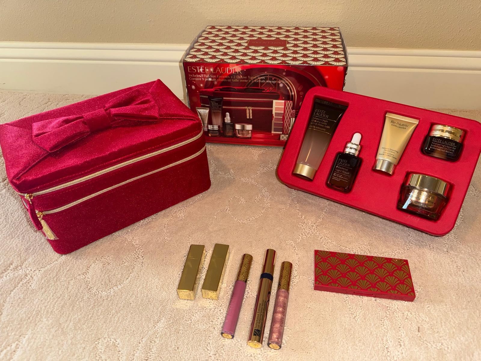 BRAND NEW Estée Lauder Blockbuster Holiday 12 Piece Beauty Set