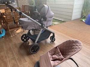 baby cosi capsule pram bouncer bjorn maxi costs cost condition brand