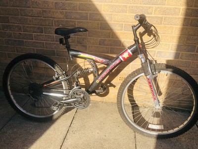 universal mantis mountain bike