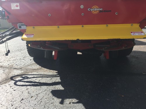 2000 Ty-Crop Quick Pass 300 Topdresser