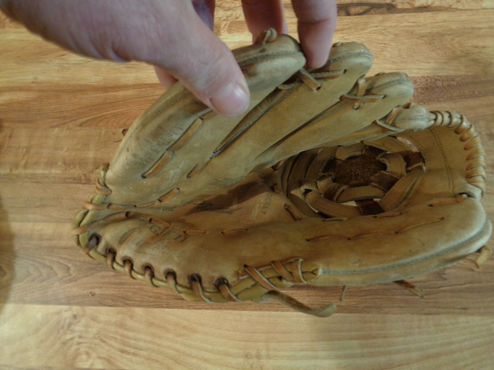 RAWLINGS RJF11 Baseball Glove Bill Madlock Fastback Deep Well Pocket LHT