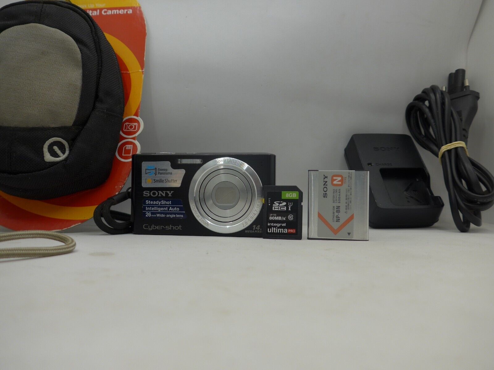 Sony Cyber-shot DSC-W610 Black 14.1MP. Memory Stick 8GB Sony Cyber-shot DSC-W610 Black 14.1MP. Memory Stick 8GB