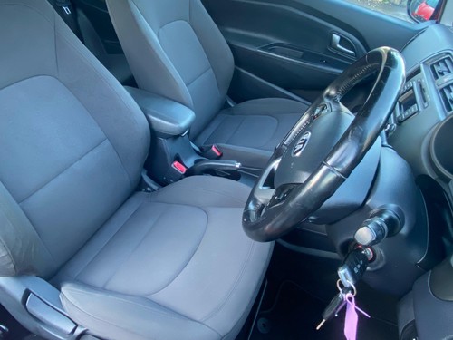 Kia Rio image