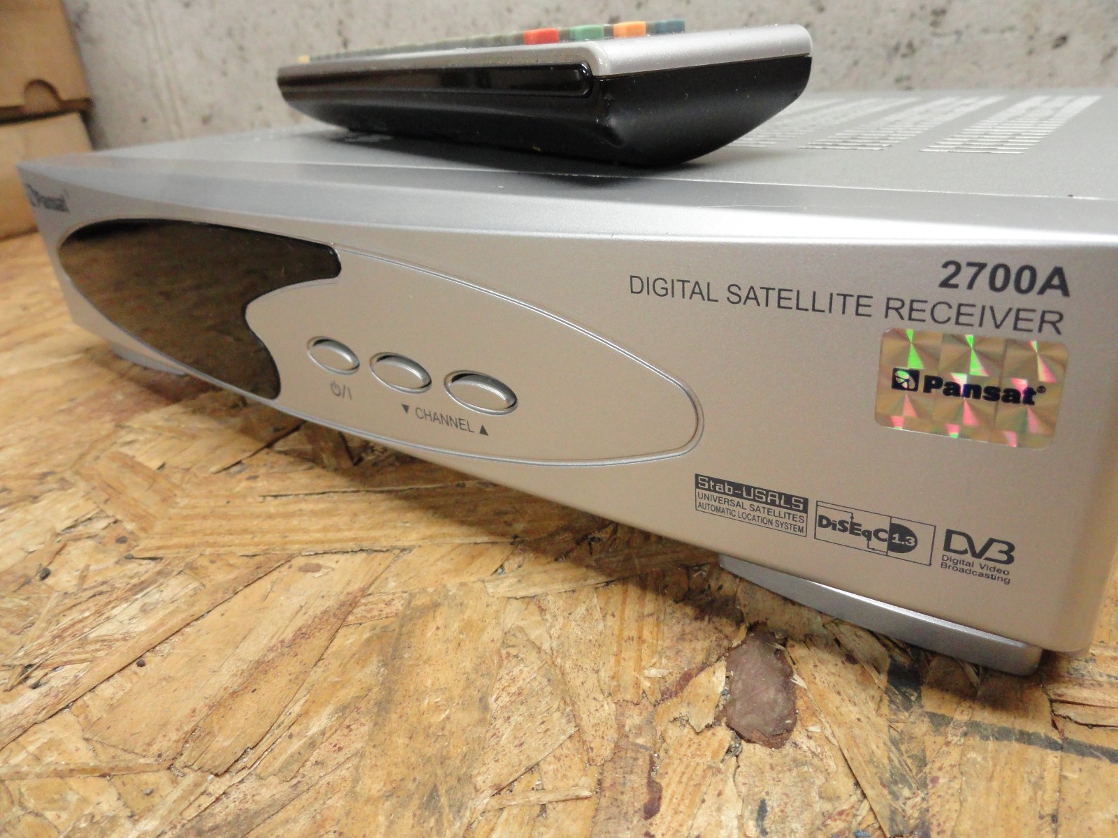 PANSAT 2700A Digital Satellite Receiver Tested Works w/ Remote