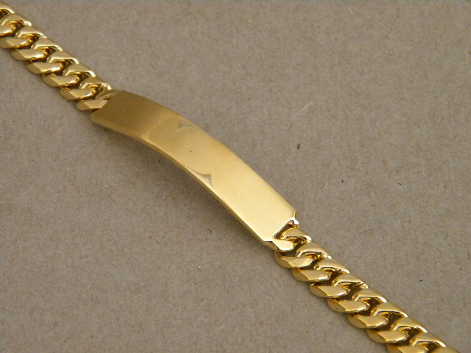 Men's Lady Yellow Gold Plated Smooth ID Bracelet Curb Chain Men's Lady Yellow Gold Plated Smooth ID Bracelet Curb Chain