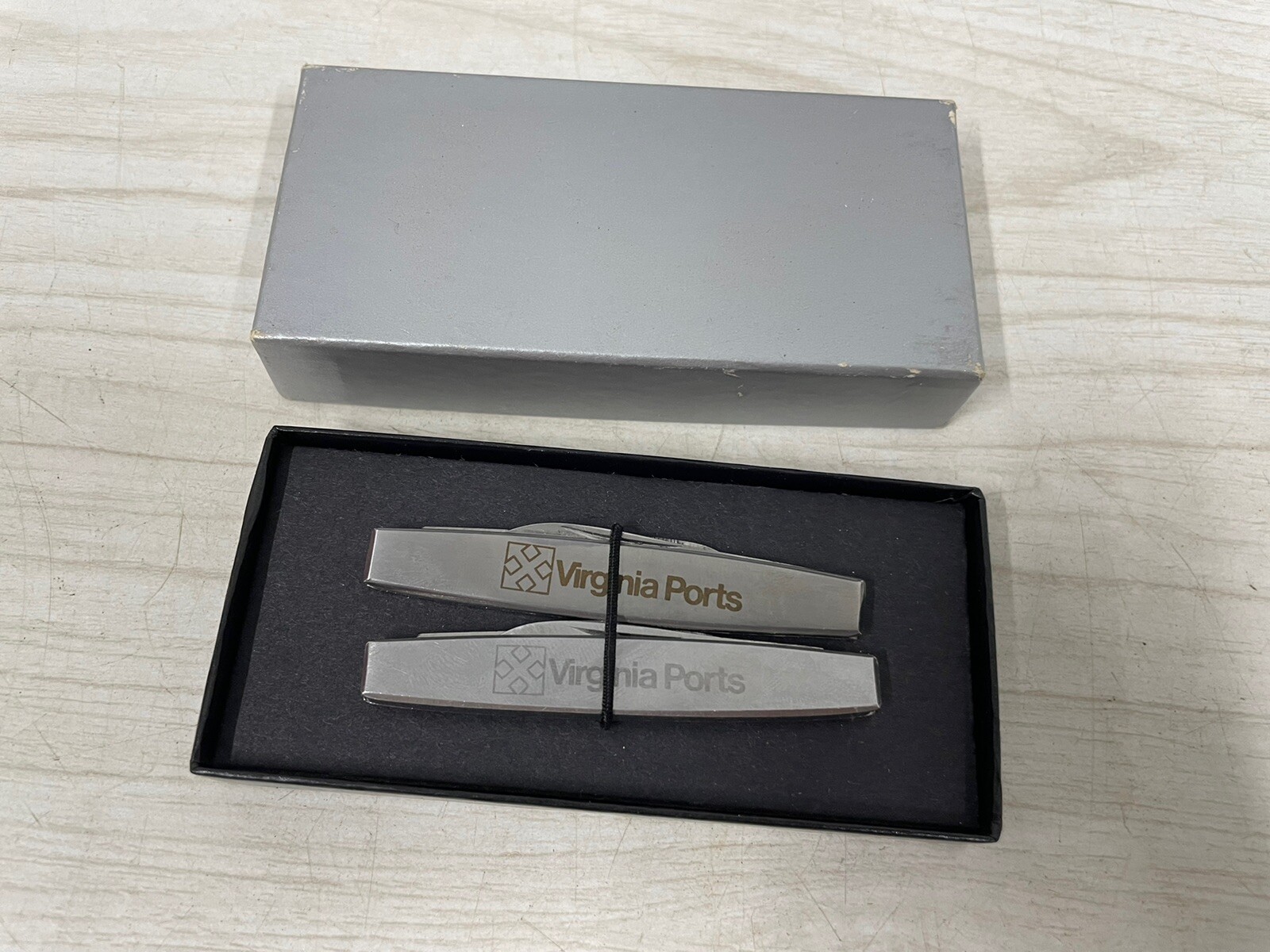 2 Small Vintage Virgina Port Pocket Knives From Collector (2.5" folded) Japan
