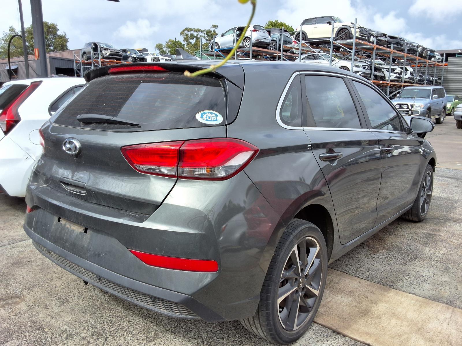 HYUNDAI I30 2017-2024 GEAR STICK/SHIFTER AUTO T/M, PD, 6 SPEED, HATCH, 03/17- - thumbnail 8