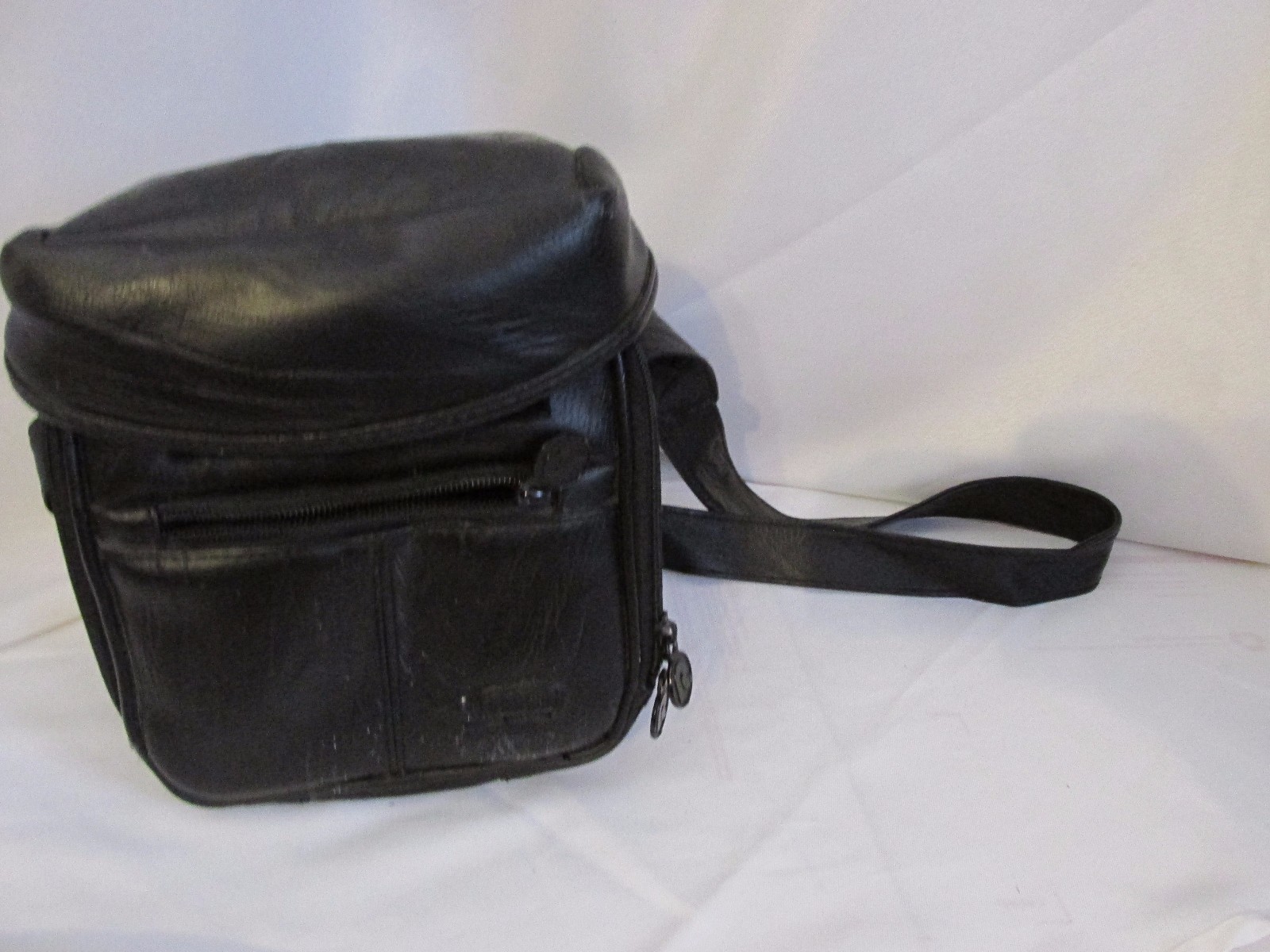 LAREDO PORTABLE CD PLAYER SHOULDER/Crossbody AUDIO Bag vtg. walkman &CDS  Lot#22