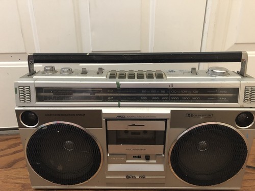 Vintage BOOMBOX Sanyo M9860 Dolby Sound Radio Cassette Player Works 80s