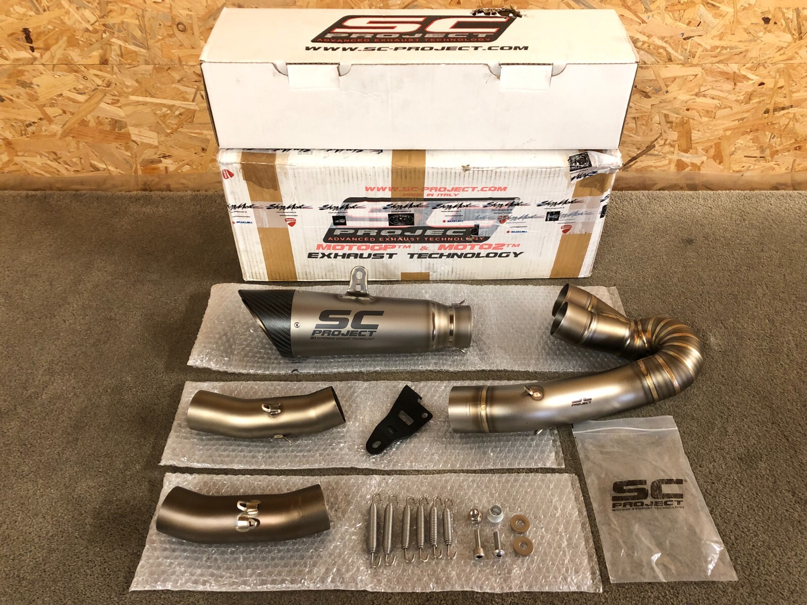 SC Project S1 exhaust Auspuff Dämpfer Ducati Hypermotard 821