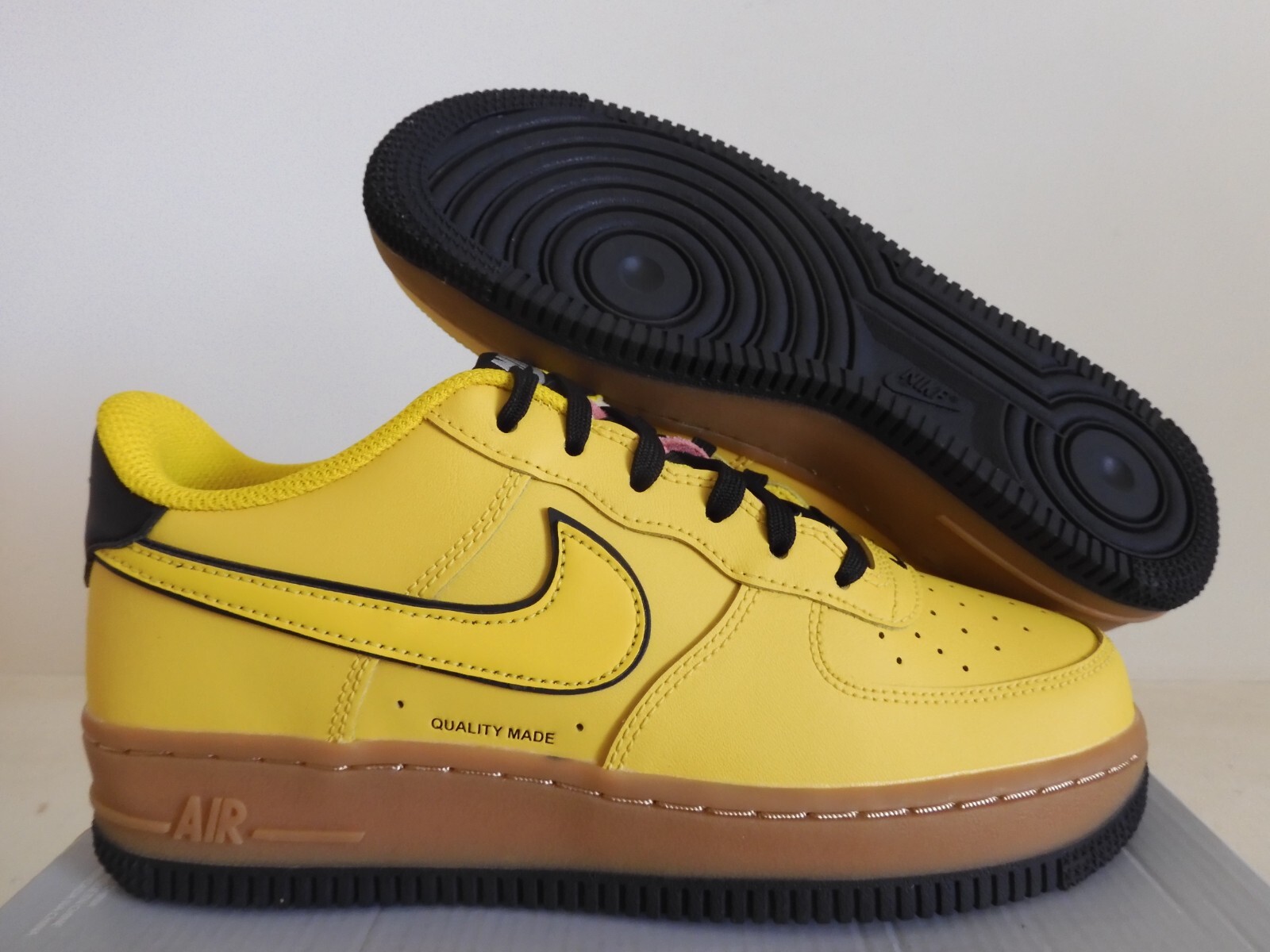 Nike スケートシューズ US 10 ネイビー/イエロー NIKE AIR FORCE 1 LV8 1 (GS) SPEED YELLOW-GUM SZ 5Y-WOMENS SZ