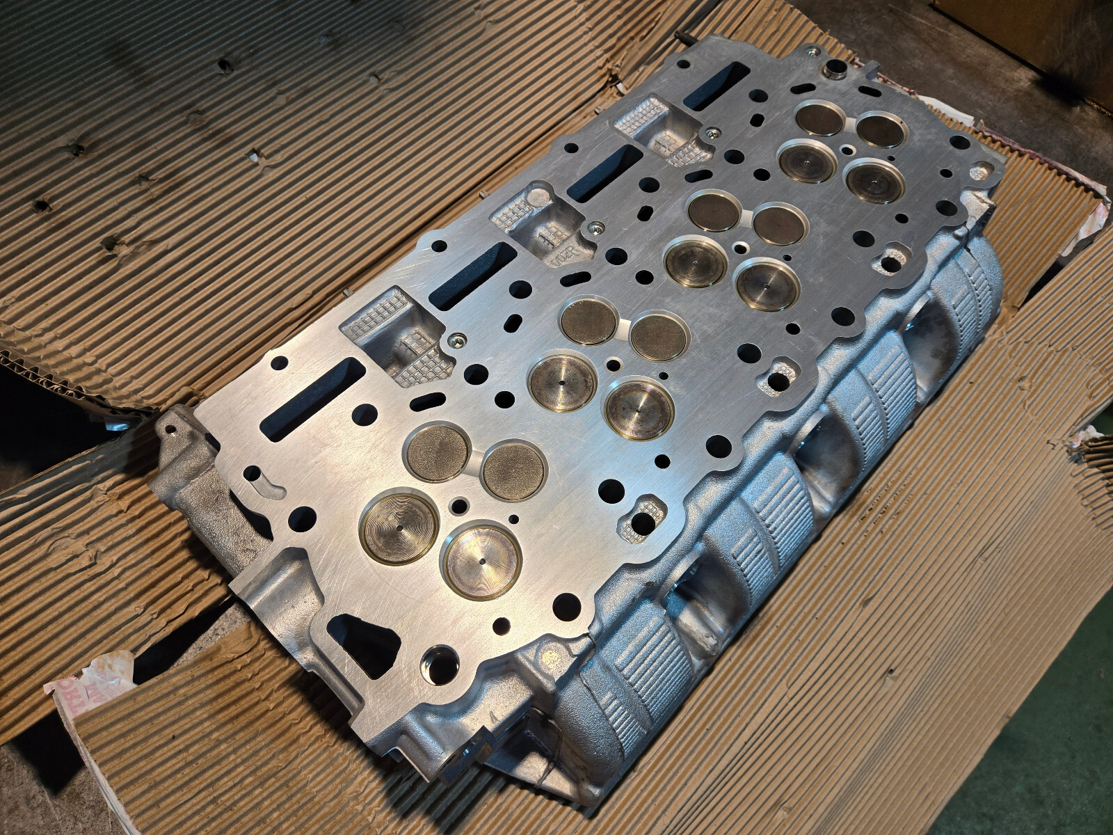 6.7 POWERSTROKE LOADED REMAN OEM CYLINDER HEAD RH PASSENGER SIDE BC3Q-6090-CD - Picture 10 of 11