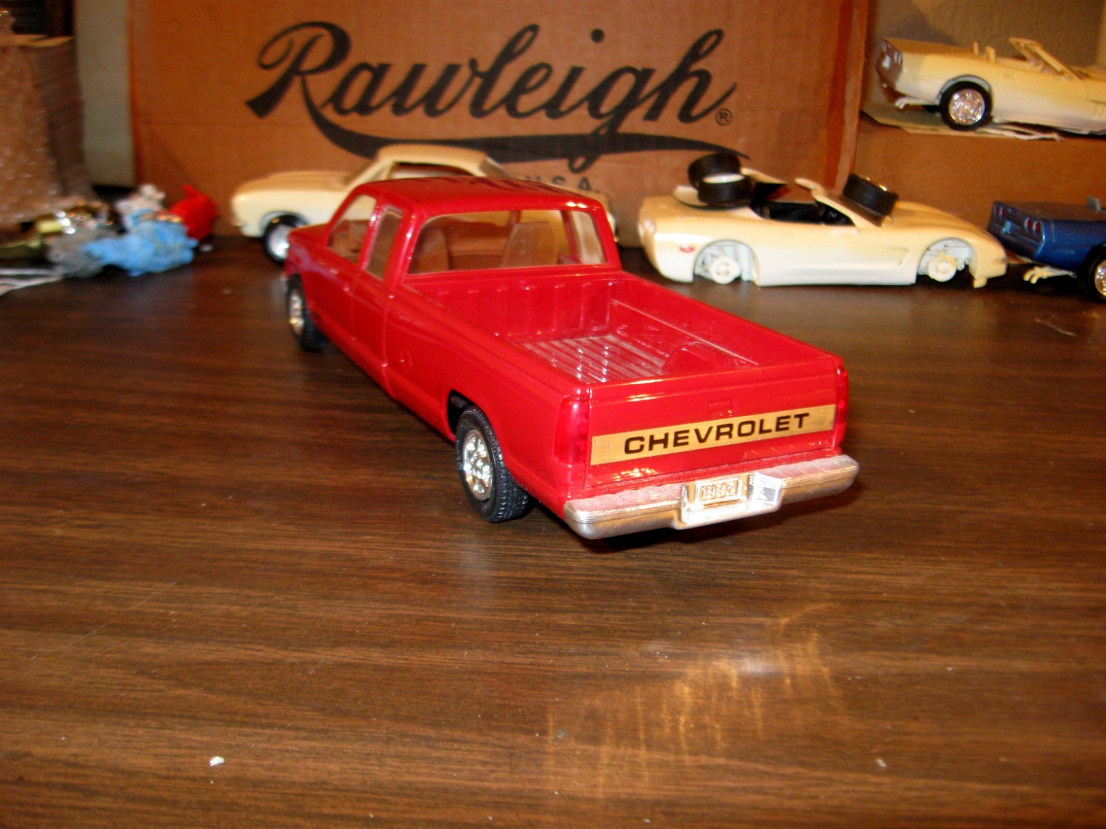 1993 Chevrolet C-1500 ext. cab 1/25 scale dealer promo model (978)-To