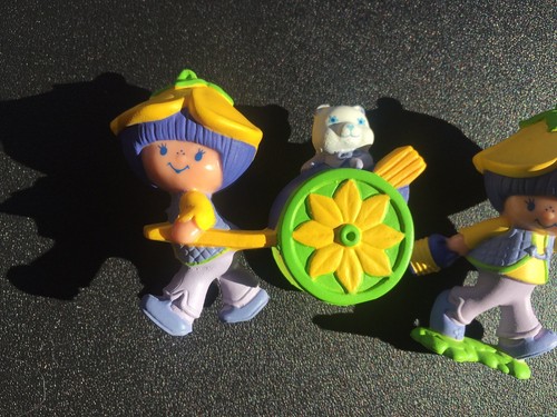 Vintage Strawberry Shortcake PVC Minis - 2 Different Almond Tea Figures