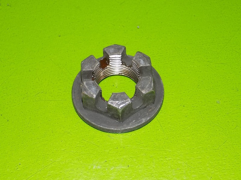 83 84 85 Porsche 944 OEM rear axle stub king castle nut ONE right OR left