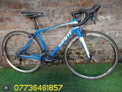 Giant Defy 3 Road Bike For Sale