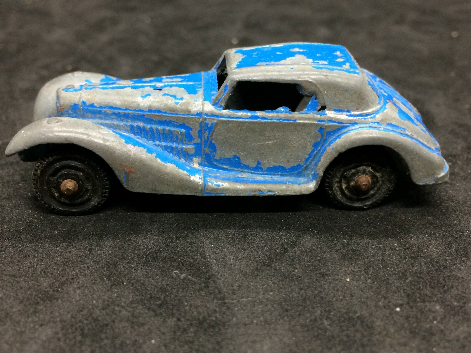 Vtg 1939 Mercedes Diecast Car by Tootsie Toy Blue All Good