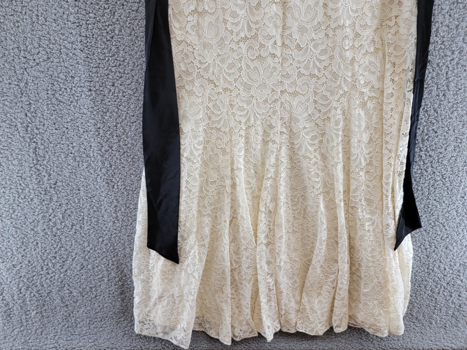 Lauren Ralph Lauren Belted Lace A-Line Gown Women's 6 Winter