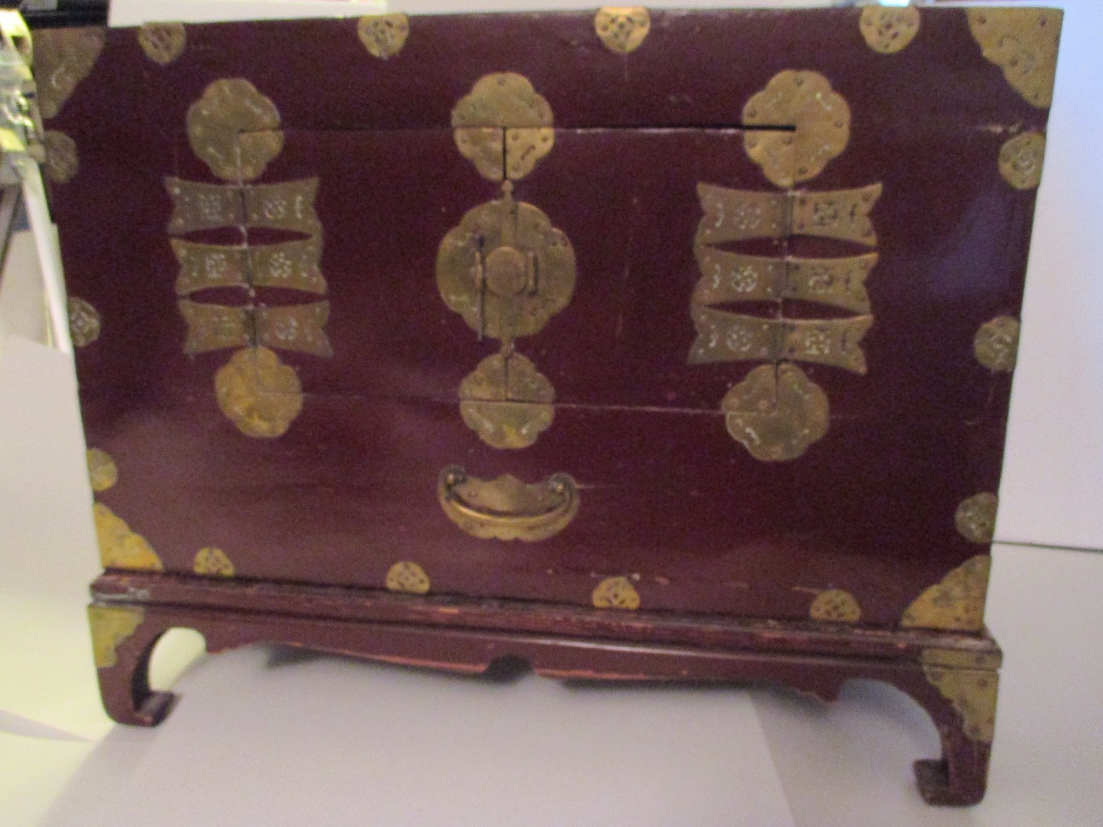 Wood Wine color Lacquer Liquor Chest Box Brass Fittings 30