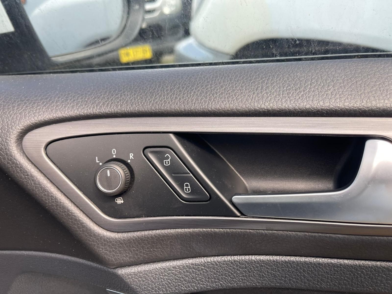 2018 Volkswagen Golf - thumbnail 7