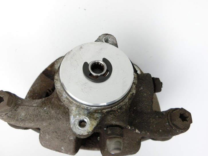 Renault Scenic IV J9 16-20 1,2 97KW Bremssattel Bremszange Hinten Rechts Renault Scenic IV J9 16-20 27.01.2017 gebraucht Vorschau 3