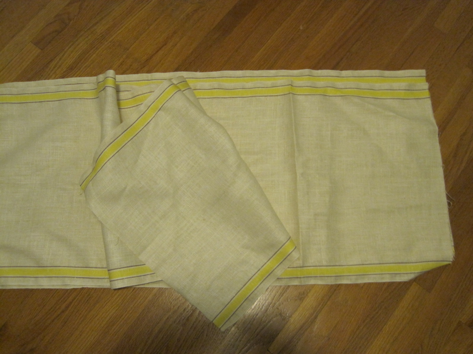 5-1/2 Yards VTG LINEN TOWELING DISH TOWELS FABRIC YELLOW STRIPE