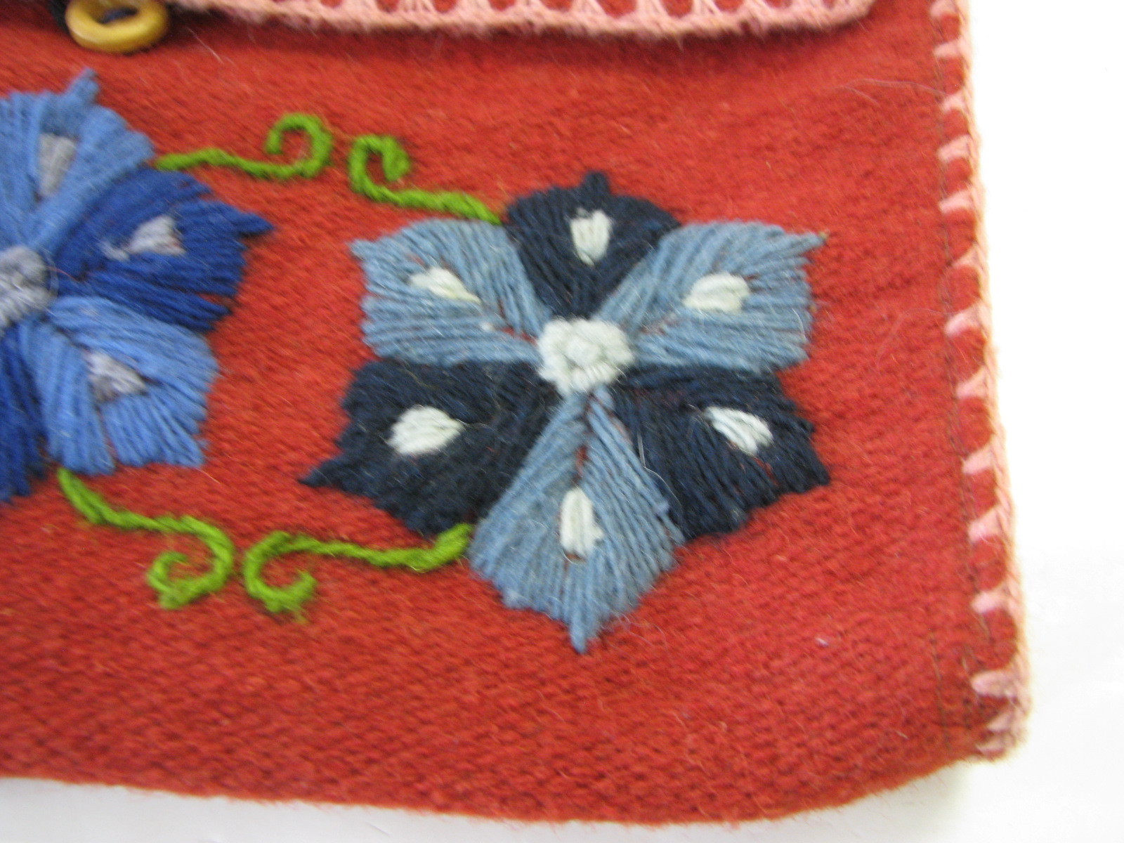 Vintage CROSSBODY MESSENGER FLAP Purse Bag EMBROIDERED HIPPIE BOHO FESTIVAL