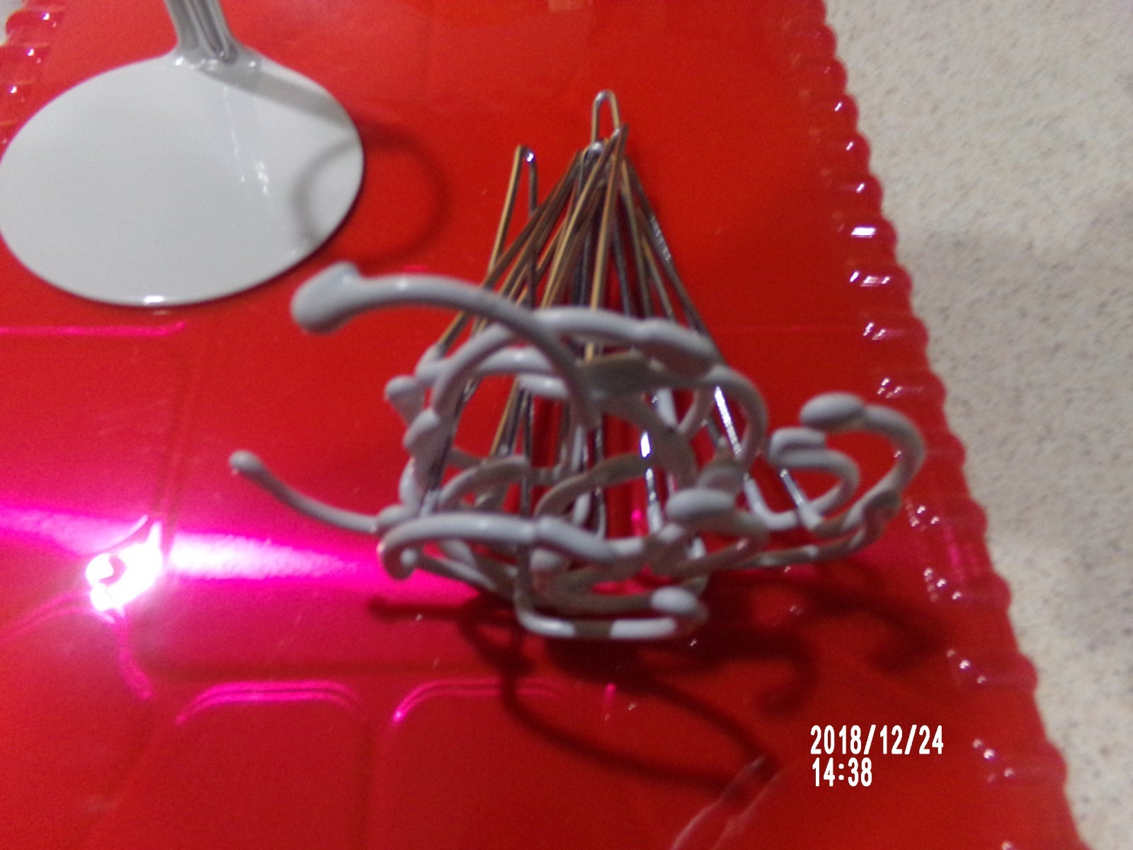 Lot Of 8 White Metal Doll Stands Extendable 4”- 6” NIP 3” Base