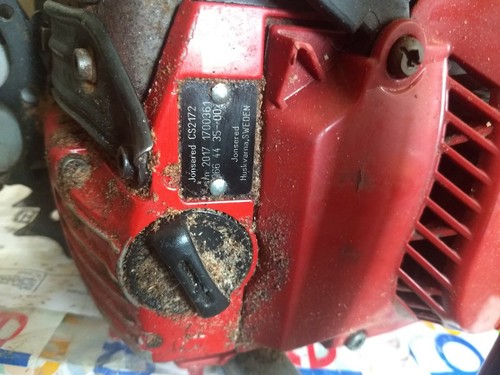 Barely used JONSERED CS 2172 professional chainsaw