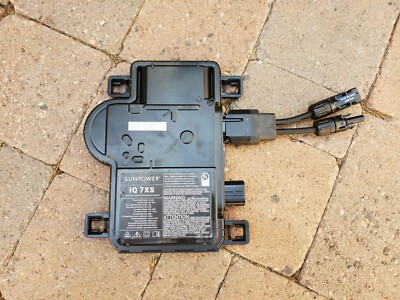 18 x Enphase Sunpower IQ 7XS Microinverter used with DC connector.