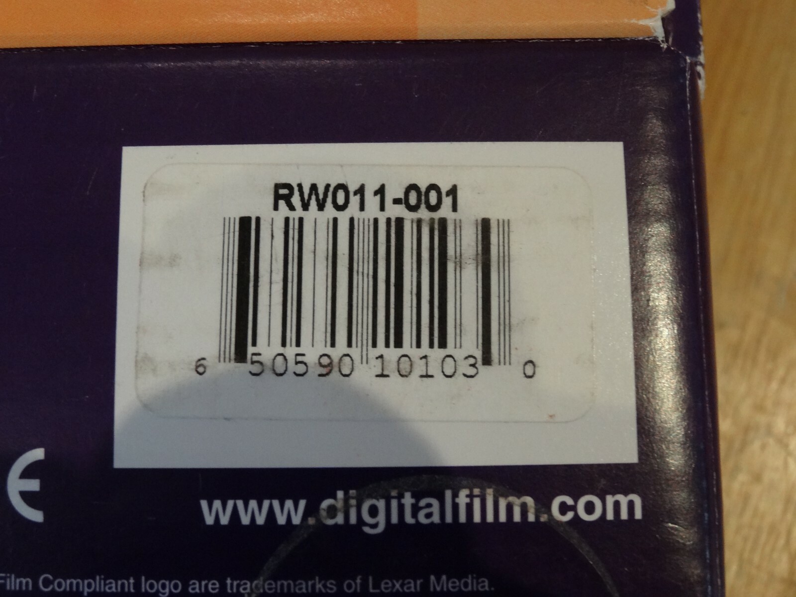 FIREWIRE LEXAR CF MEDIA DIGITAL FILM READER FOR COMPACT FLASH RW011-001