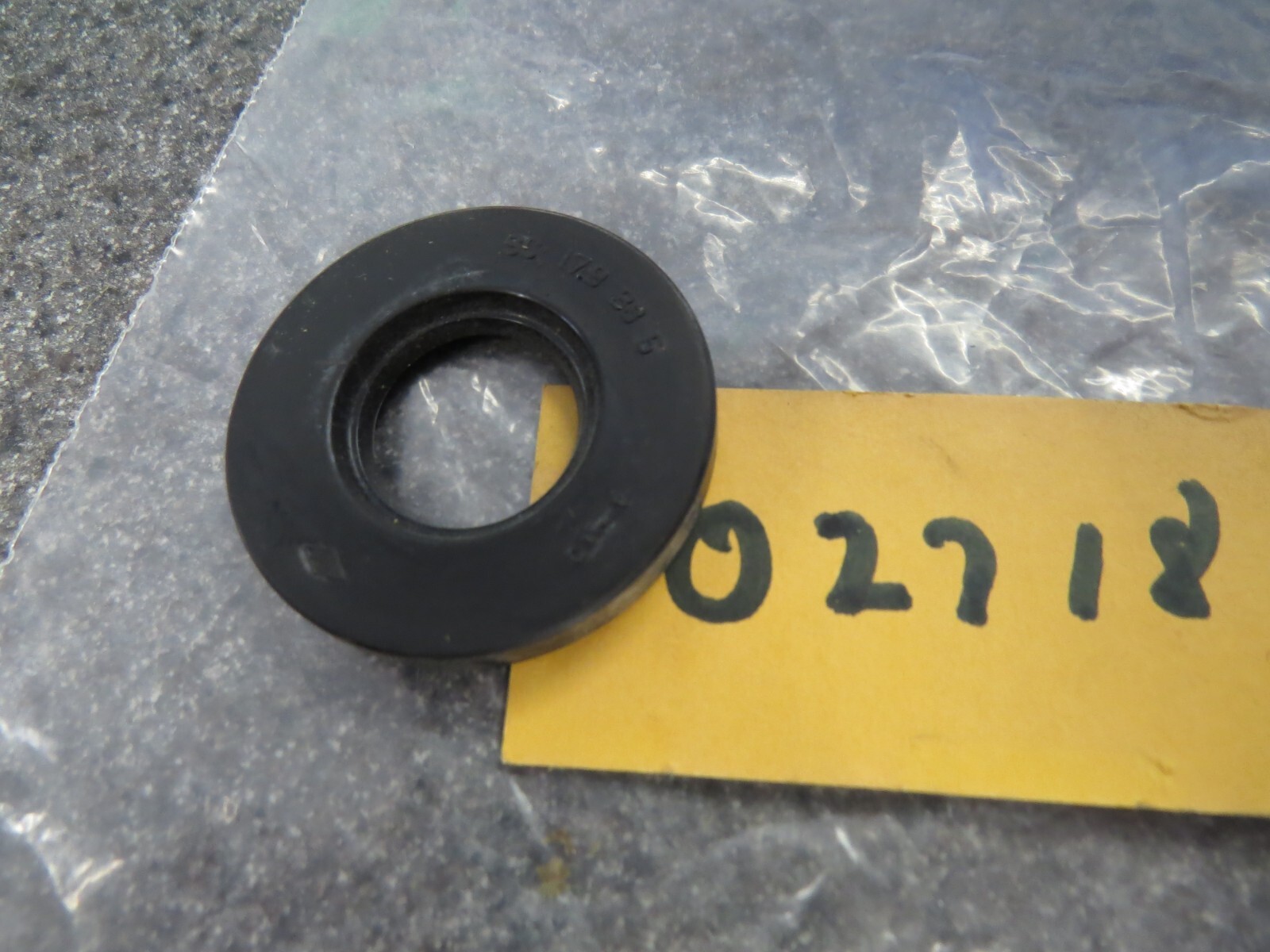 NOS 17.9x38x5 Oil Seal Fits: Honda 1959 CA95 1959 CB92 91305