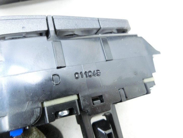 Steering wheel switches Multi-function Switch for Left and Right Infiniti M Q70 Y51 M35h - Bild 4