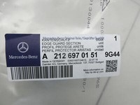 Mercedes-Benz E-Klasse W212 Limousinen Dichtung für Rahmen Tür Links Hinten Mercedes-Benz E-Klasse W212 A2126970151... Vorschau 3