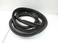 Mercedes X253 15-19 Kombi Dichtung Rahmen für Heckklappe Kofferraum Mercedes X253 15-19 14.09.2015 gebraucht Vorschau 2