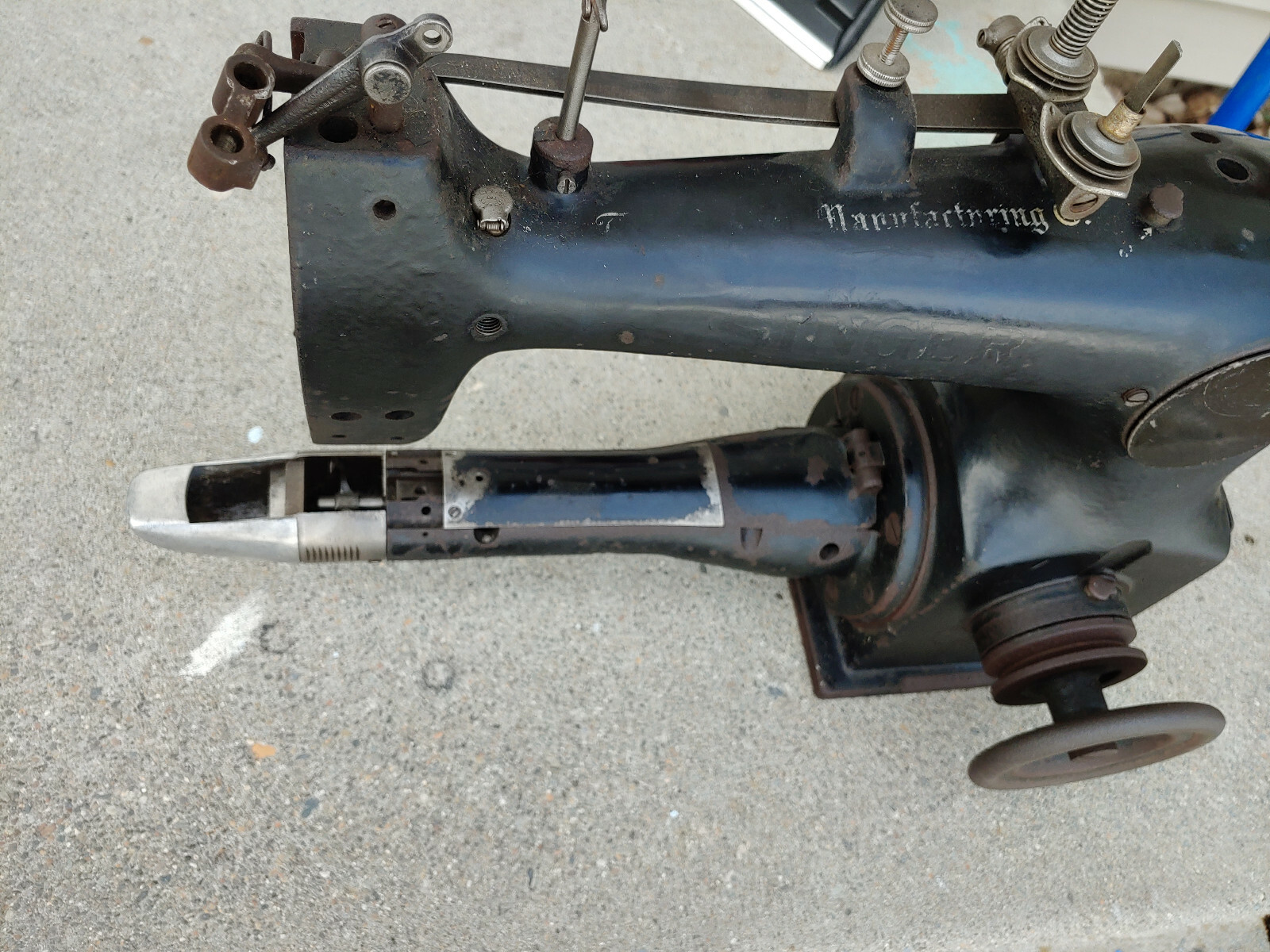 Singer 148-12 Industrial sewing Machine Antique Vintage collectors 148 12