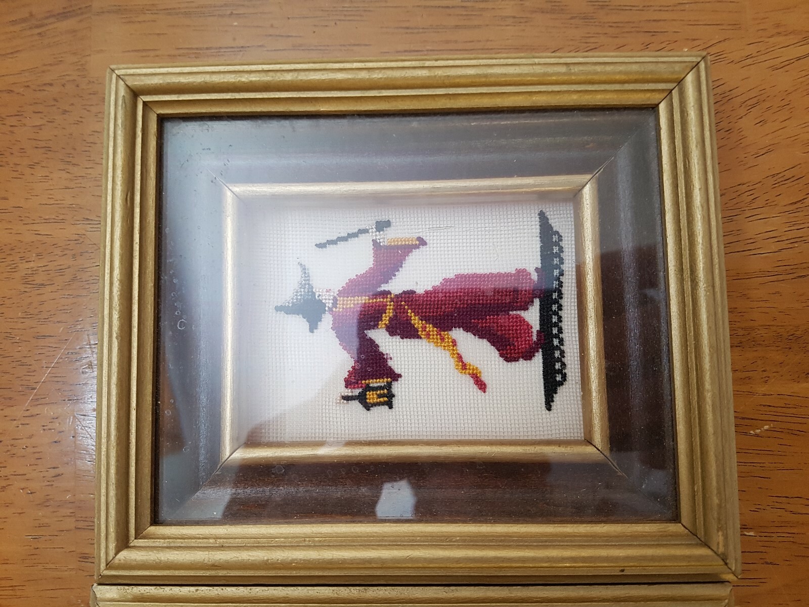 VINTAGE PETIT POINT ORIENTAL MAN WOMAN DEEP BOX FRAME USED GREAT CONDITION