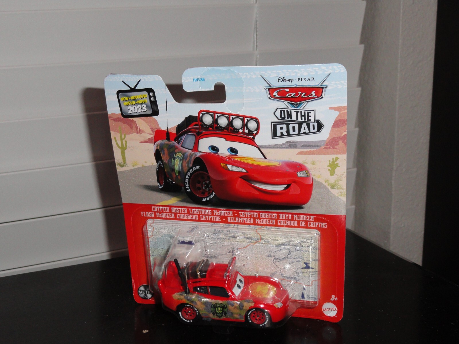 DISNEY PIXAR CARS ON THE ROAD 2023 CRYPTID BUSTER LIGHTNING