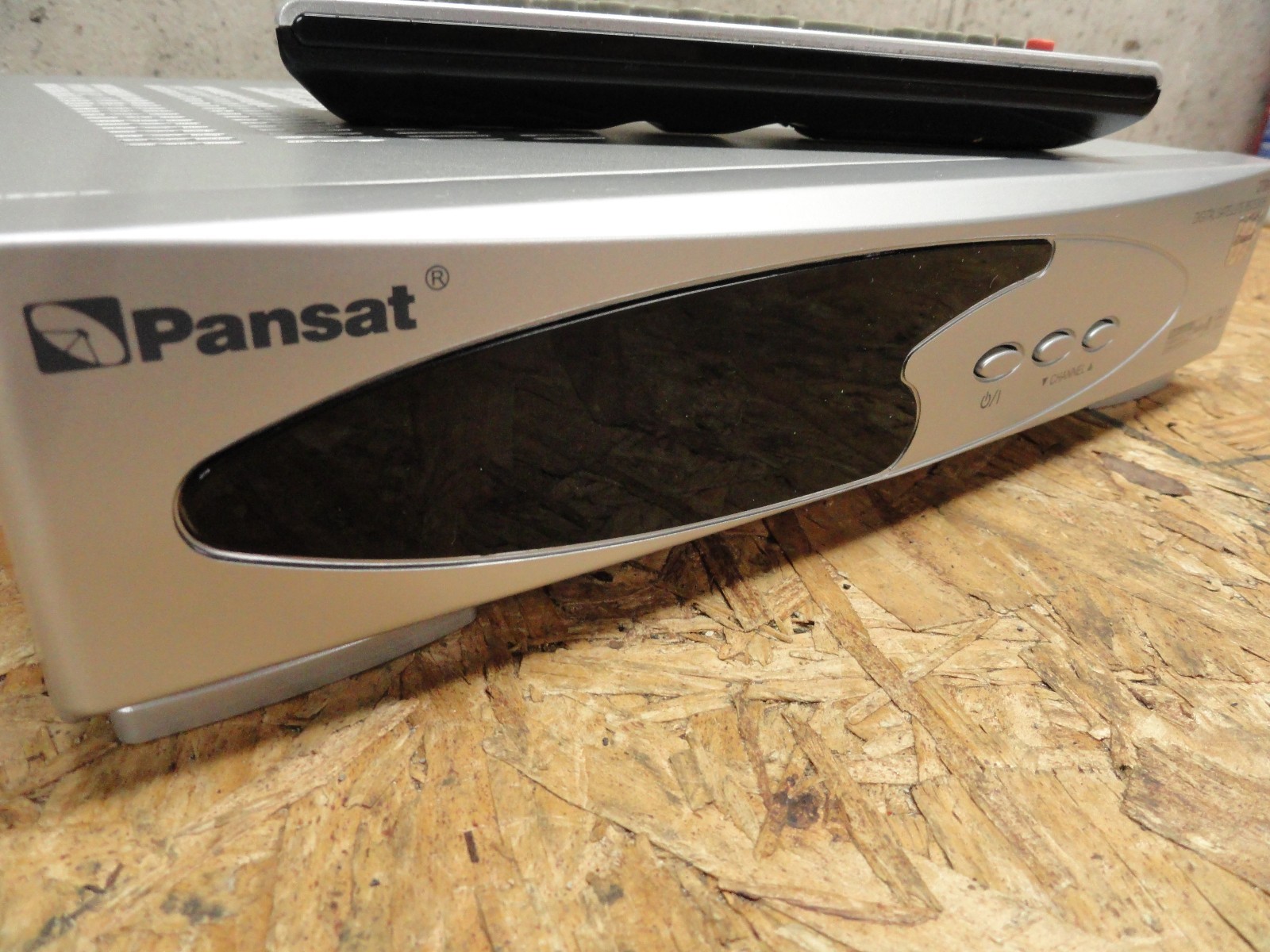 PANSAT 2700A Digital Satellite Receiver Tested Works w/ Remote