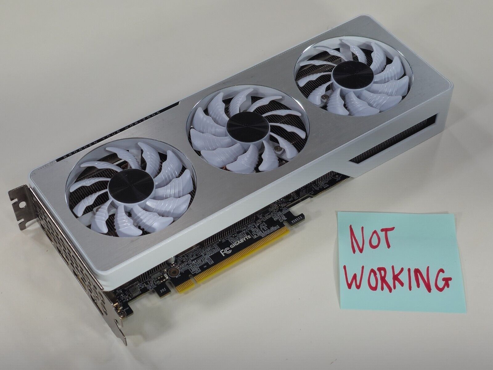 NOT WORKING GIGABYTE GeForce RTX 3060 Ti VISION OC 8GB 8G NOT WORKING GIGABYTE GeForce RTX 3060 Ti VISION OC 8GB 8G