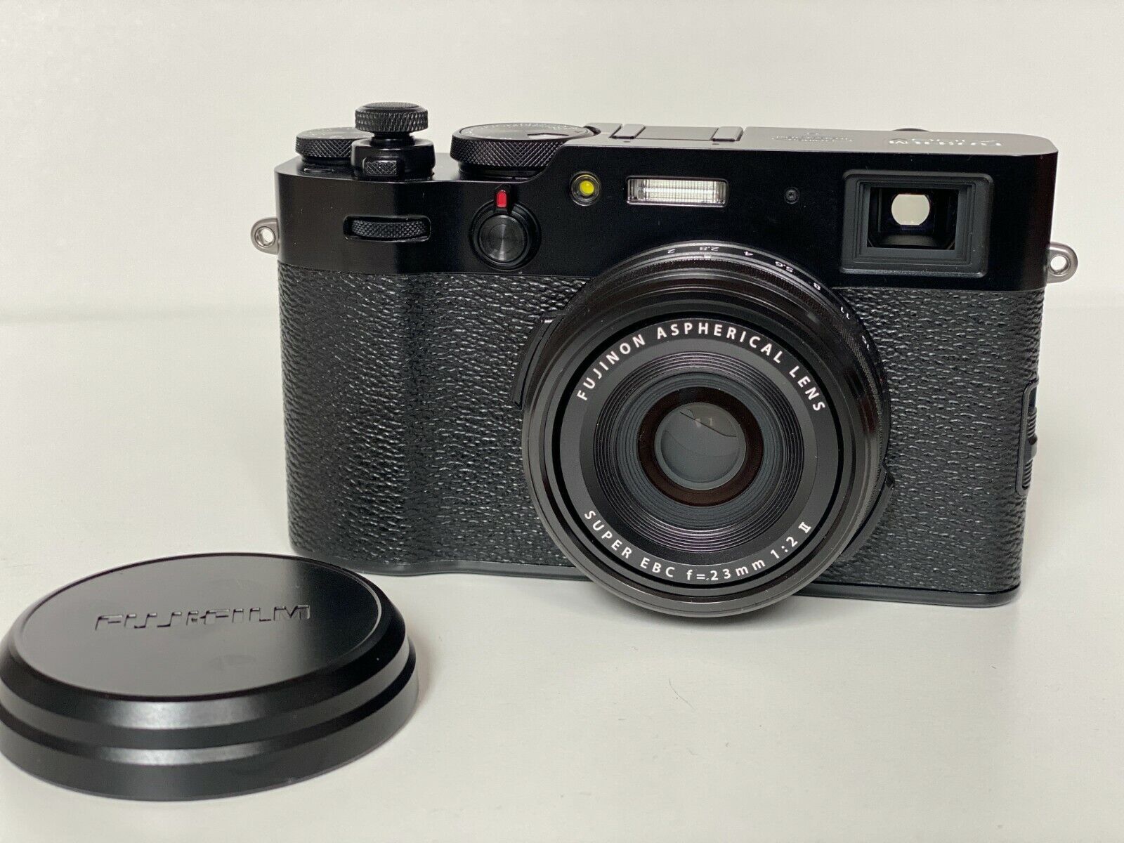 Fujifilm X100V 26,1 MP Kompaktkamera - Schwarz (16643036)