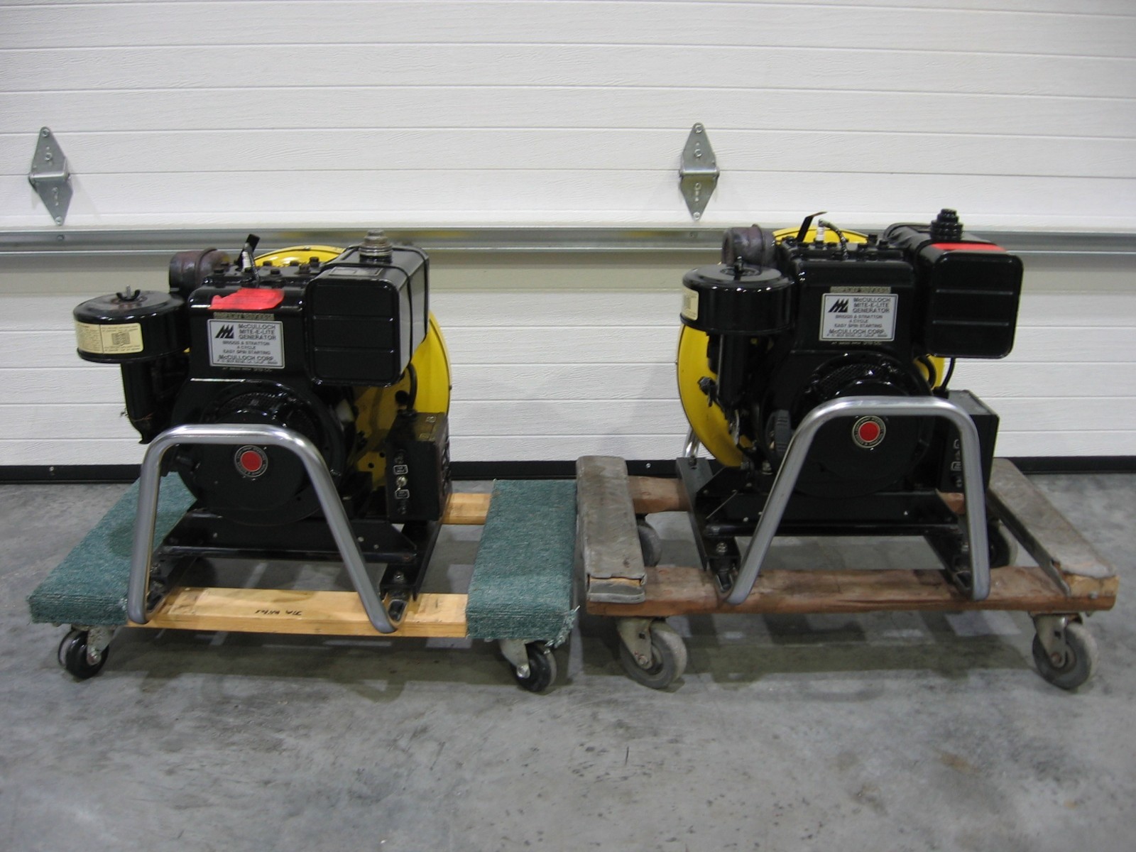 2 McCULLOCH RA3300 GENERATORS 33000 WATTS MITE-E-LITE BRIGGS & STRATTON