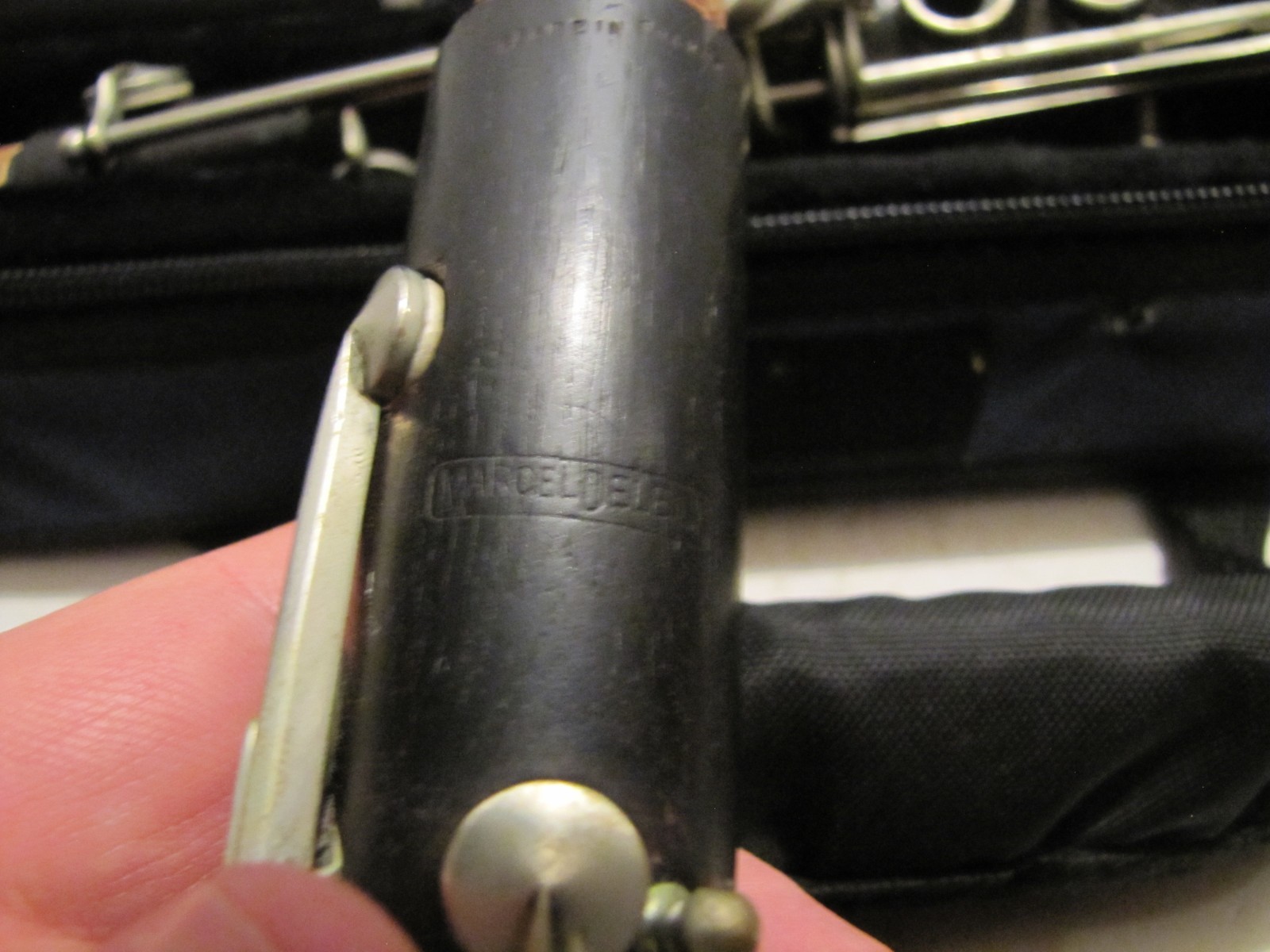 VINTAGE MARCEL DELEAU WOOD CLARINET FRANCE IN SOFT CLOTH CASE USED READ