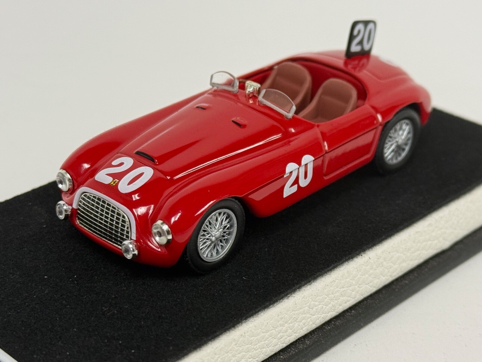 BBR Models Ferrari 166 Inter 1949 アイボリー The Ferrari 166 Inter Spider by Stabilimenti Farina