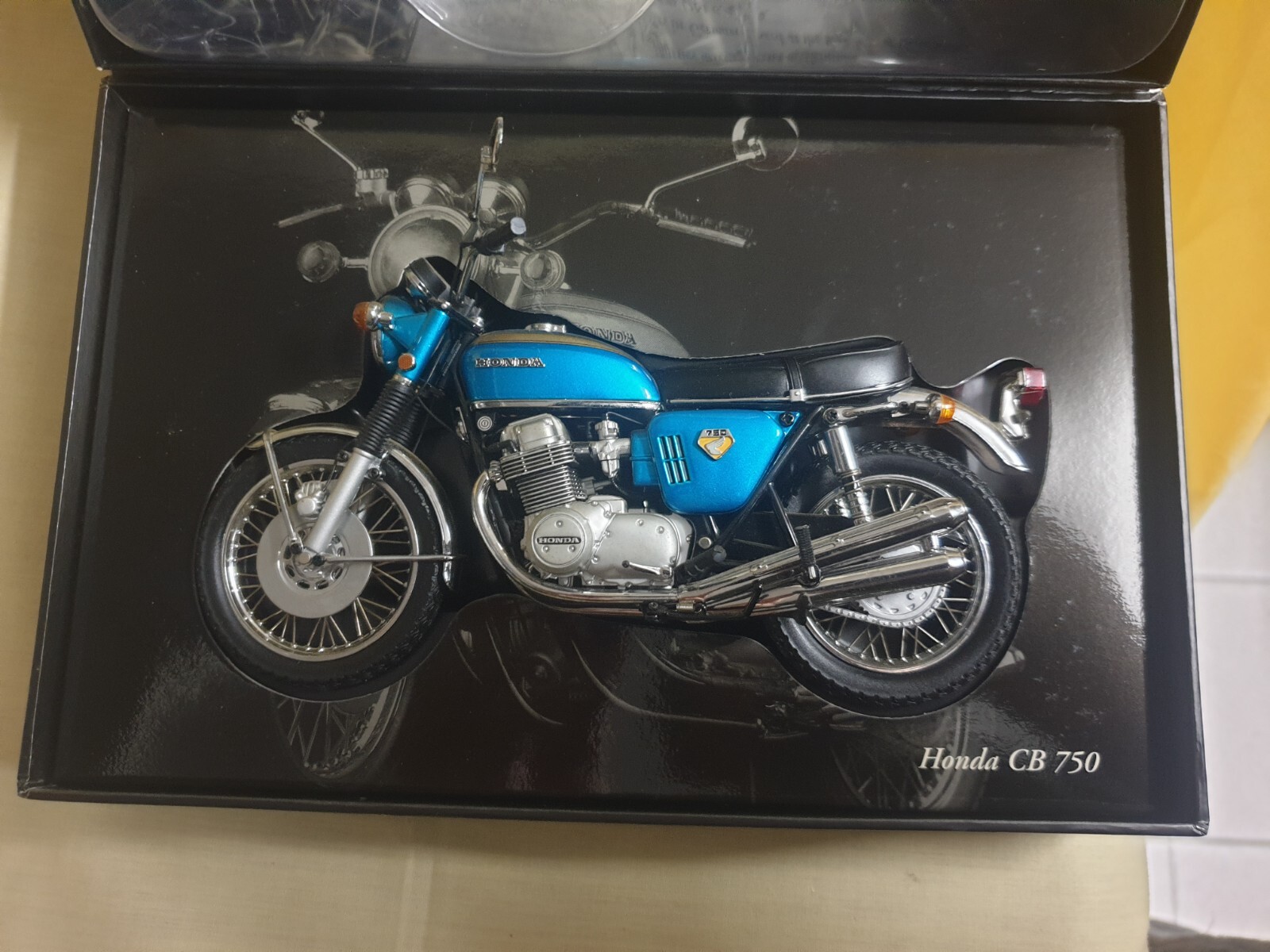 オートバイ・バイク MINICHAMPS HONDA CB 750 1/12 Minichamps 1968 Honda CB750 - blue | eBay