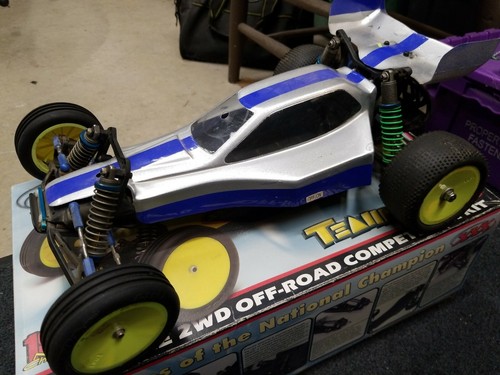 Team Losi XXX XX4パーツ等　チームロッシ　オフロード　2WD レア、当時物】Team LOSIロッシXX、2WDオフロードバギー ホビー
