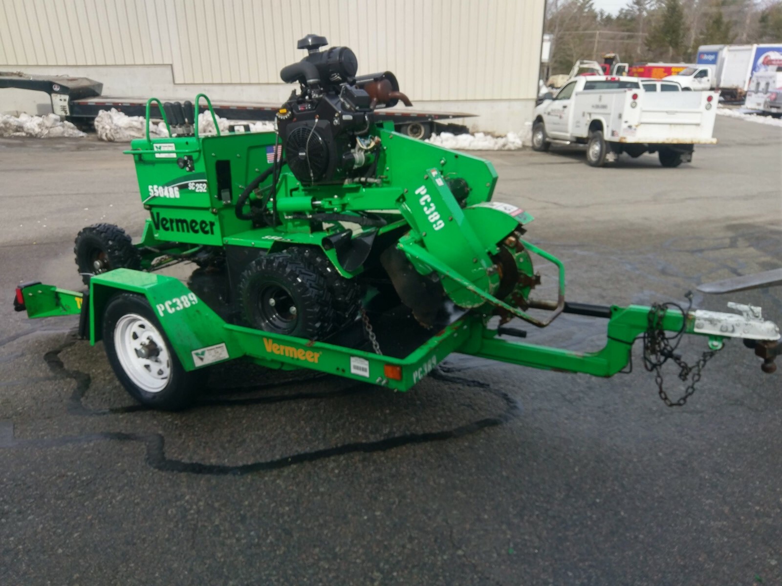 2013 VERMEER SC252 STUMP GRINDER w/TRAILER